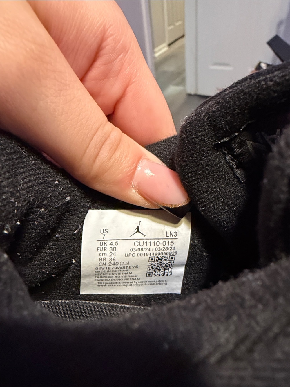 Jordan Black and White Low Top Sneakers with Silver Jumpman - Picture 3 of 4